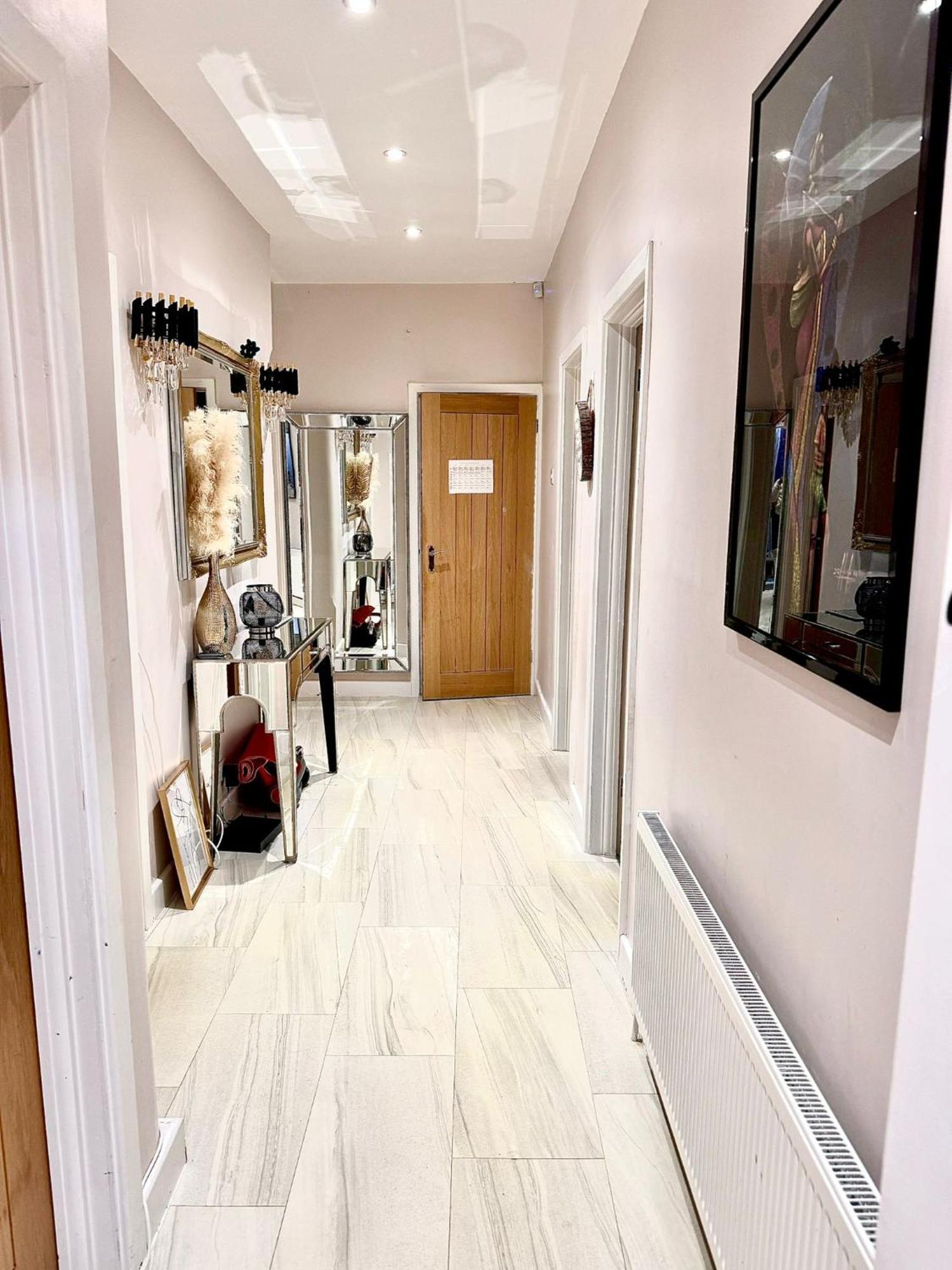 Deluxe Spacious King Size Room Hornchurch Екстериор снимка